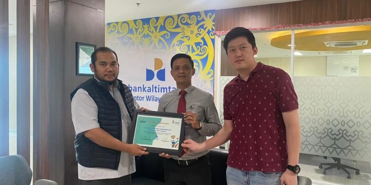 Wujud Terima Kasih, KORMI Kaltara Beri Penghargaan kepada Bankaltimtara