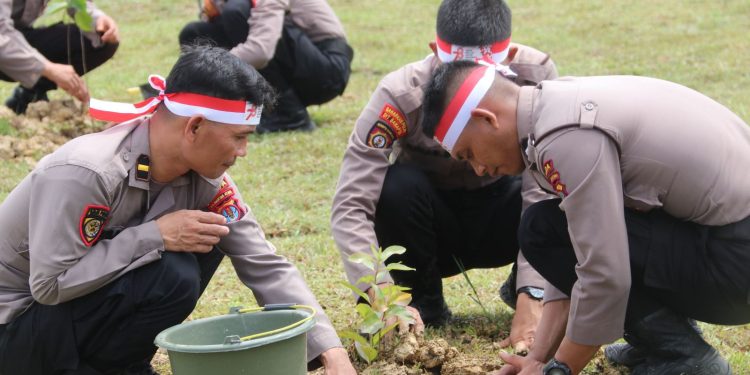 Dukung Penghijauan, Polda Kaltara Tanam Pohon