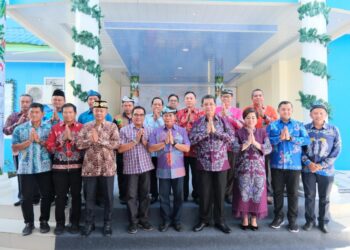 Rayakan Natal di Malinau, Wagub Yansen TP Dikunjungi Gubernur Zainal