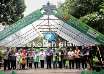Buku ‘Menjelajahi Misteri Perbatasan’ Karya Yansen TP dkk Diluncurkan di Indonesia Green Book Festival.