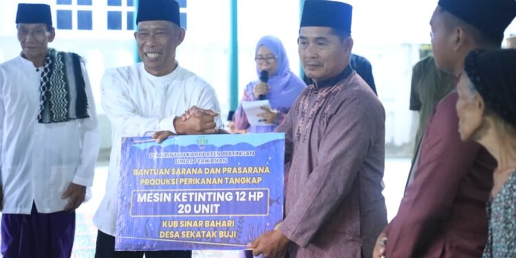 Safari Ramadan di Kecamatan Sekatak, Syarwani Ucapkan Terima Kasih Kepada Masyarakat dan Berikan Bantuan