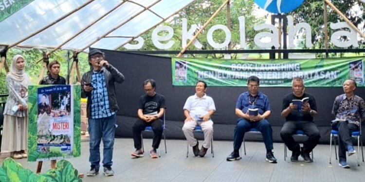 Penyair Ternama Ini Sebut Yansen TP sebagai Penggerak Literasi Nasional