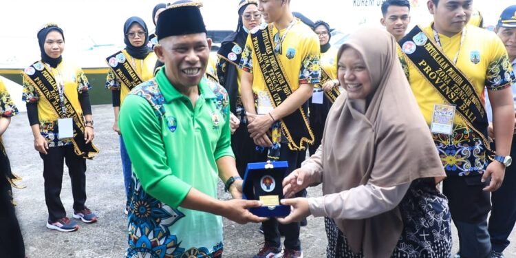 Sebulan di Bulungan, Rombongan Pertukaran Pemuda Disambut Tradisi Meja Panjang