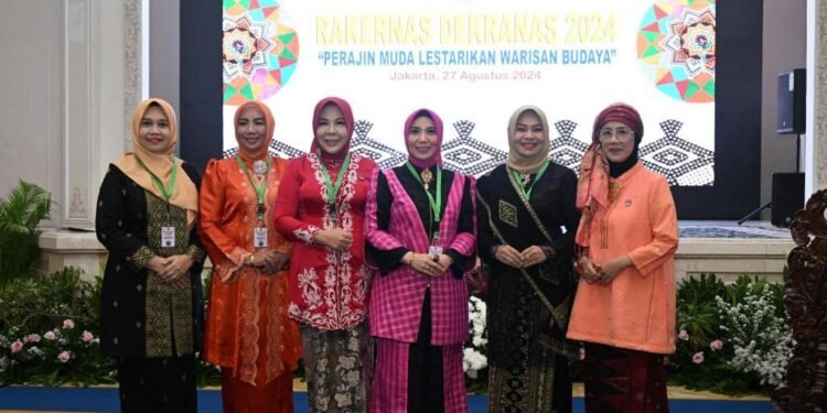 Dorong Perajin Muda, Lestarikan Warisan Budaya