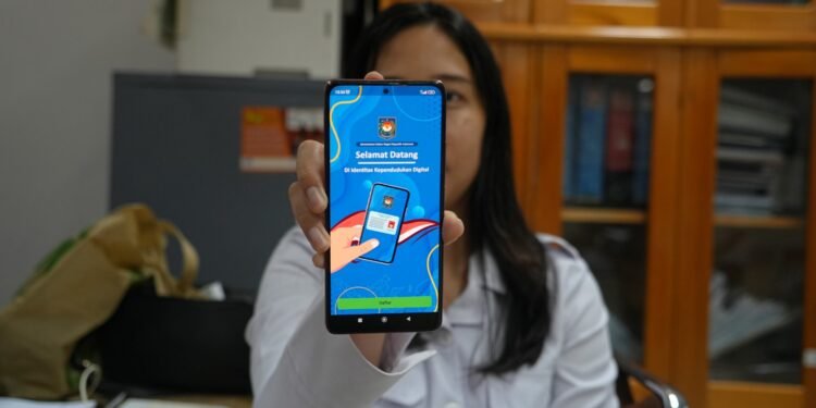 Targetkan 30 Persen Penggunaan KTP Digital
