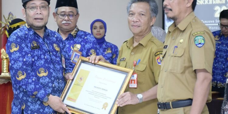 Pemprov Kaltara Beri Penghargaan Siddhakarya 2024