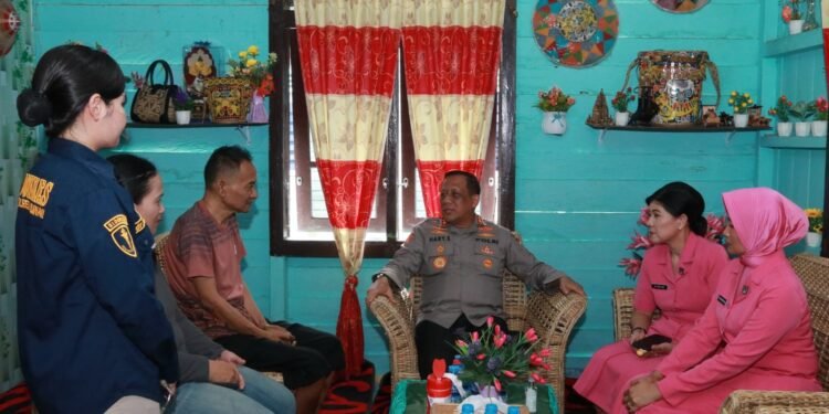 Sudah Tiga Tahun Sakit, Personel Polres Malinau Dapat Perhatian dari Kapolda Kaltara