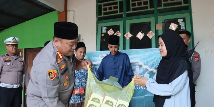 Berbagi Takjil, Kapolresta Bulungan Kunjungi Panti Asuhan Muhammadiyah Putra