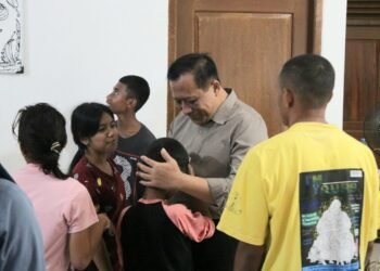 Beri Perhatian Khusus, Kapolda Kaltara Makan Siang Bersama Anak-Anak SLB