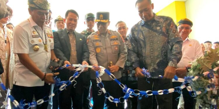 Gedung Fakultas Kedokteran UBT Diresmikan Wamendiktisaintek, Kapolda Kaltara Turut Hadir dan Menyaksikan