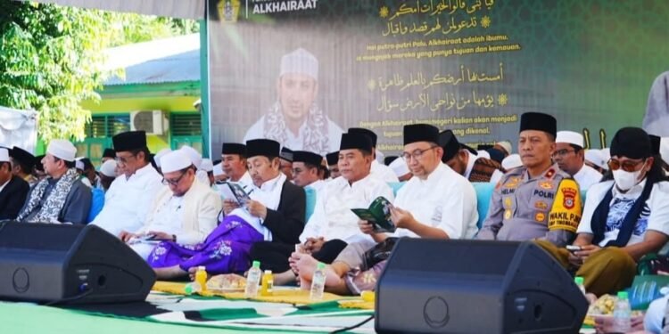 Bersama Puluhan Ribu Abnaulkhairaat, Gubernur Kaltara Hadiri Haul Guru Tua ke-57 di Palu