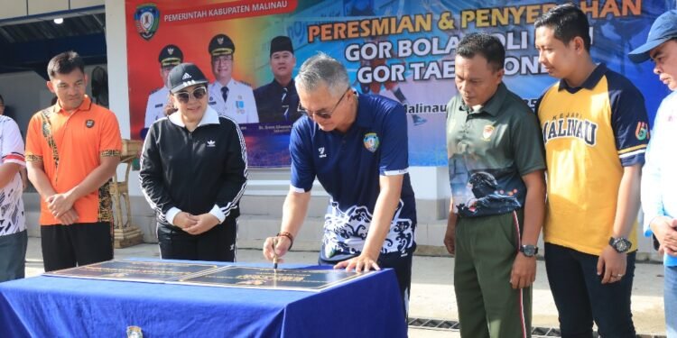 Dibangun dengan Dua Tahap, Bupati Malinau Resmikan GOR Voli dan Taekwondo