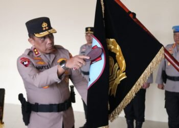 Jelang Hari Bhayangkara Ke-79, Polda Kaltara Gelar Upacara Pencucian Pataka “NGELIMUT MENGKA PEGUNA”