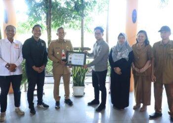 Kategori Good Governance, Syarwani Terima SIWO Award II 2025