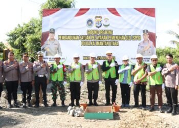 Bangun Gedung SPPG di Bumi Intimung, Kapolda Kaltara Bersama Forkopimda Malinau Laksanakan Groundbreaking