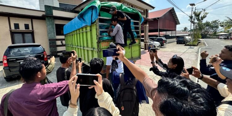 Tujuan Kaltim, Truk Bermuatan 55 Ballpress Ilegal Diamankan Polresta Bulungan
