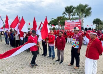 Wujud Cinta Tanah Air, Pemkab Bulungan Bagikan 3000 Bendera Merah Putih