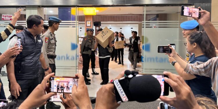 Ungkap Dugaan Kredit Fiktif, Kantor Bankaltimtara di Tanjung Selor dan Nunukan Digeledah Polisi