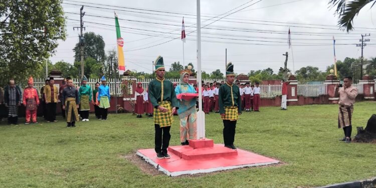 Kibarkan Bendera Merah Putih dengan Gerakan Isyarat, Sentra Meohai Kobarkan Semangat Nasionalisme Penyandang Disabilitas di HUT ke-80 RI