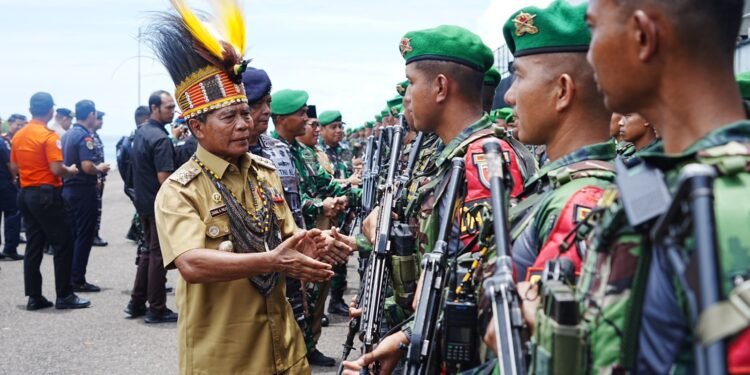 Pulang Tugas dari Papua, Satgas Yonif 614/Raja Pandhita Disambut Gubernur Kaltara