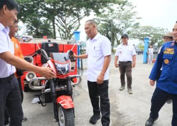 Diharapkan Semakin Siap Hadapi Keadaan Darurat, Bupati Bulungan Serahkan 3 Unit Kendaraan Damkar Mini