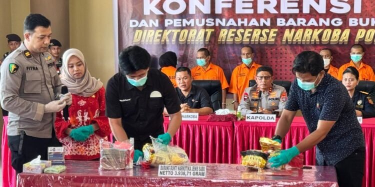 Musnahkan 3,9 Kg Sabu dan Selamatkan Puluhan Ribu Jiwa, Kapolda Kaltara: Tidak ada Ruang Bagi Pelaku Narkoba, Siapapun Dia!