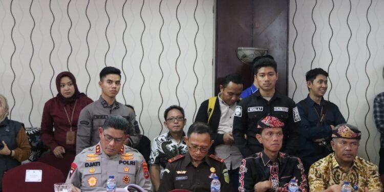 Bahas Penguatan Perbatasan Sebagai Serambi Negara, Kapolda Bersama Forkopimda Kaltara Rapat dengan Komisi II DPR RI