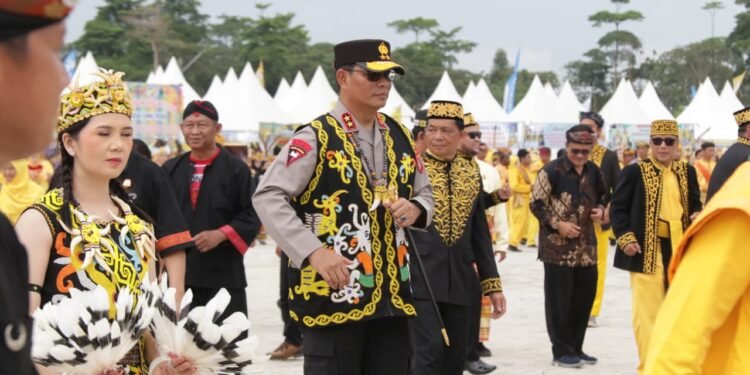 Berlangsung Semarak, Kapolda Hadiri Upacara Peringatan Hari Jadi Kabupaten Bulungan