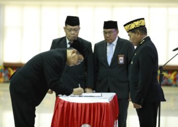 Sindu Senjaya Dikukuhkan Gubernur Sebagai Kepala Perwakilan BPKP Kaltara