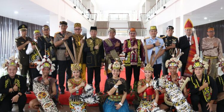 Sinergi Kuat Antar Lembaga, Kapolda Hadiri Rapat Paripurna HUT ke-13 Kaltara