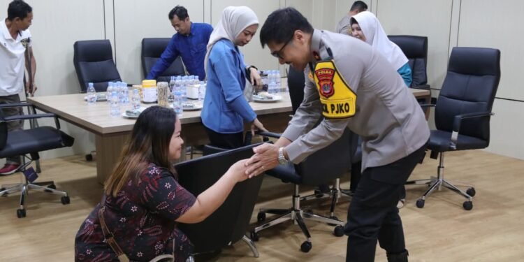 Terima Kunjungan Komunitas Disabilitas, Wakapolda Kaltara: Keterbatasan Bukan Penghalang untuk Berkarya dan Berprestasi