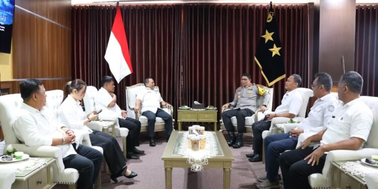 Diskusi Soal Berbagai Permasalahan dan Sengketa Pertanahan, Kapolda Terima Kunjungan Silaturahmi Kakanwil BPN Provinsi Kaltara