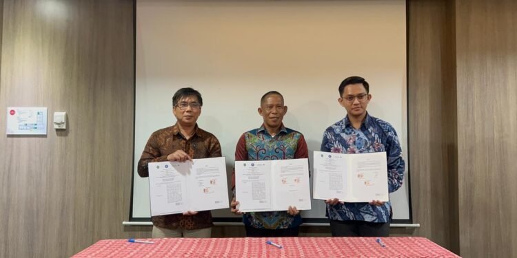 Perkuat Komitmen Pembangunan Hijau Berkelanjutan, Bupati Bulungan Tandatangani MoU dengan IPB dan YKAN