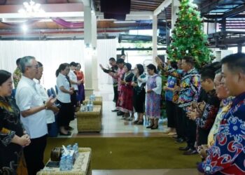 Pengutusan Rombongan Ibadah Natal Pemkab Malinau 2025, Bupati Berharap Perayaan Berjalan Sederhana dan Kehadiran Anak Muda Lebih Banyak