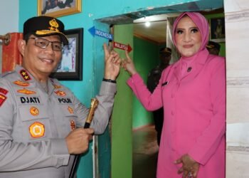 Bersama Istri, Kapolda Kaltara Kunjungi Rumah Dua Negara di Sebatik
