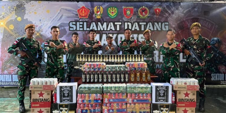 Pengamanan Nataru, Satgas Pamtas RI-Malaysia Yonarmed 4/Parahyangan Amankan 792 Botol Miras Ilegal