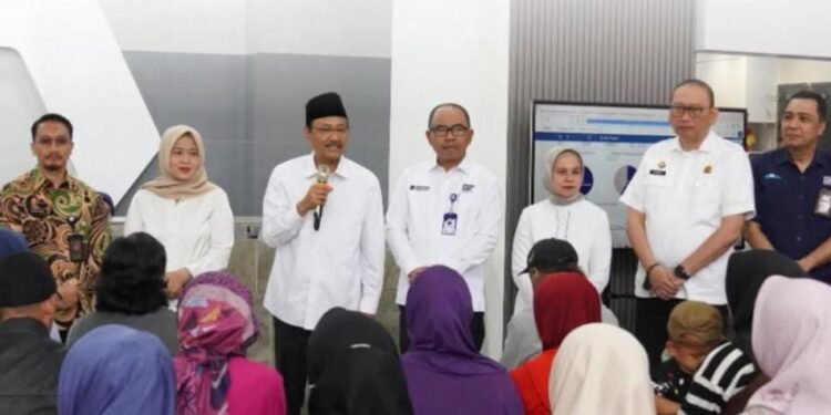 Kemensos Percepat Penyaluran BLT Kesra 2025 Melalui PT Pos Indonesia, Bagaimana Cek Status Secara Mandiri?