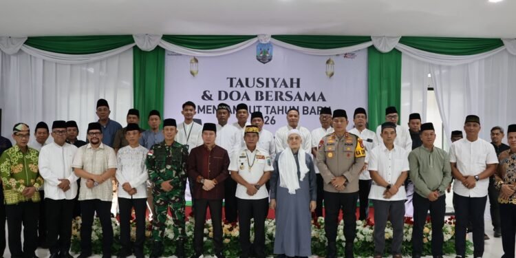 Bersama Forkopimda, Kapolda Kaltara Hadiri Tausiah dan Doa Bersama Jelang Pergantian Tahun 2025-2026