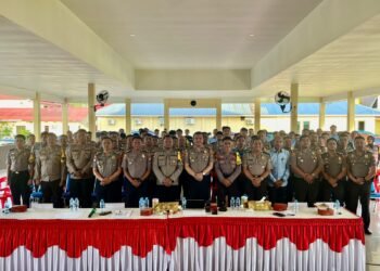 Perkuat Deteksi Dini Kamtibmas, Kapolres Tarakan Beri Arahan Kepada Bhabinkamtibmas dan Polisi RW