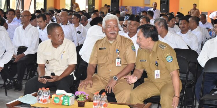 Saksikan Pelantikan 148 Ketua RT dan RW se-Kelurahan Tanjung Selor Hilir, Bupati Syarwani Ingatkan Pentingnya Jaga Kebersihan Lingkungan