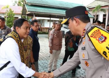 Dijadwalkan Tanam Mangrove, Kapolda Kaltara Sambut Kedatangan Menhut RI di Bumi Benuanta