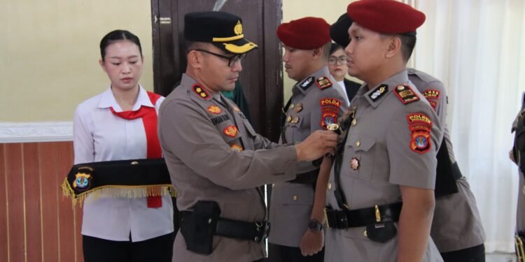 Kapolres Pimpin Sertijab Kasat Reskrim dan Kapolsek Malinau Selatan