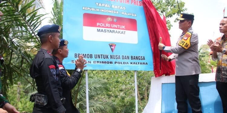 Komitmen Hadir di Tengah Masyarakat, Kapolda Kaltara Resmikan Jembatan Merah Putih Presisi di Sebatik