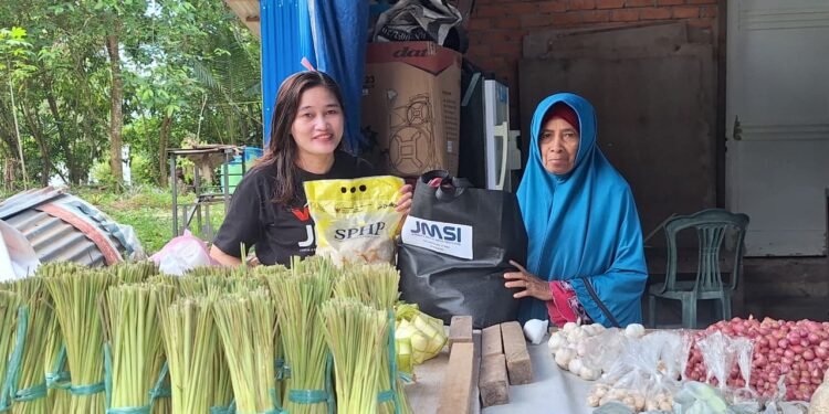 Sambut Idulfitri, JMSI Tebar Kepedulian untuk Ibu Petani Sayur Nunukan