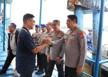 Tinggalkan kesan mendalam, Kapolda Kaltara antar keberangkatan Irjen Pol. Andries Hermanto sampai ke Pelabuhan