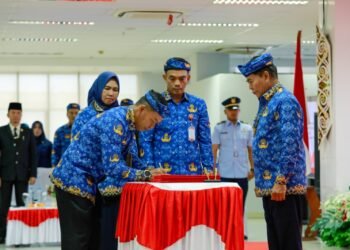 Lantik Pejabat Pemprov, Gubernur Zainal Dorong Percepatan Pembangunan Lewat Penguatan Birokrasi