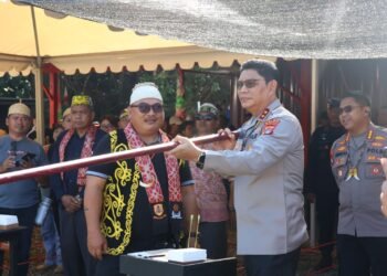 Dibuka Kapolda Kaltara, Ratusan Peserta Ikut Perlombaan Tradisional Sumpit Dayak Hari Bhayangkara ke-80