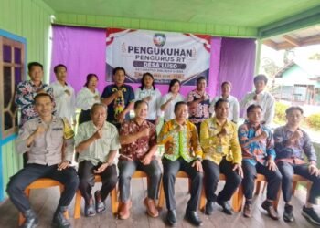 Bersinergi Wujudkan Lingkungan Bersih dan Sejahtera, Pengurus RT Se-Kecamatan Malinau Utara Dikukuhkan