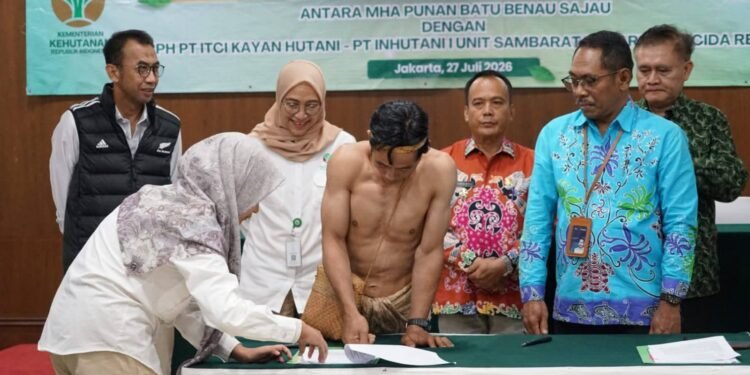 Kesepakatan Tata Kelola Hutan Adat Punan Batu Benau Sajau Bakal Jadi Pilot Project