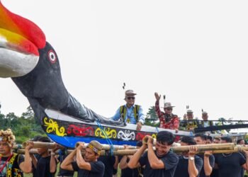 Gubernur Kaltara Ajak Generasi Muda Jaga Nilai Budaya Dayak Kenyah Temengang Iwan